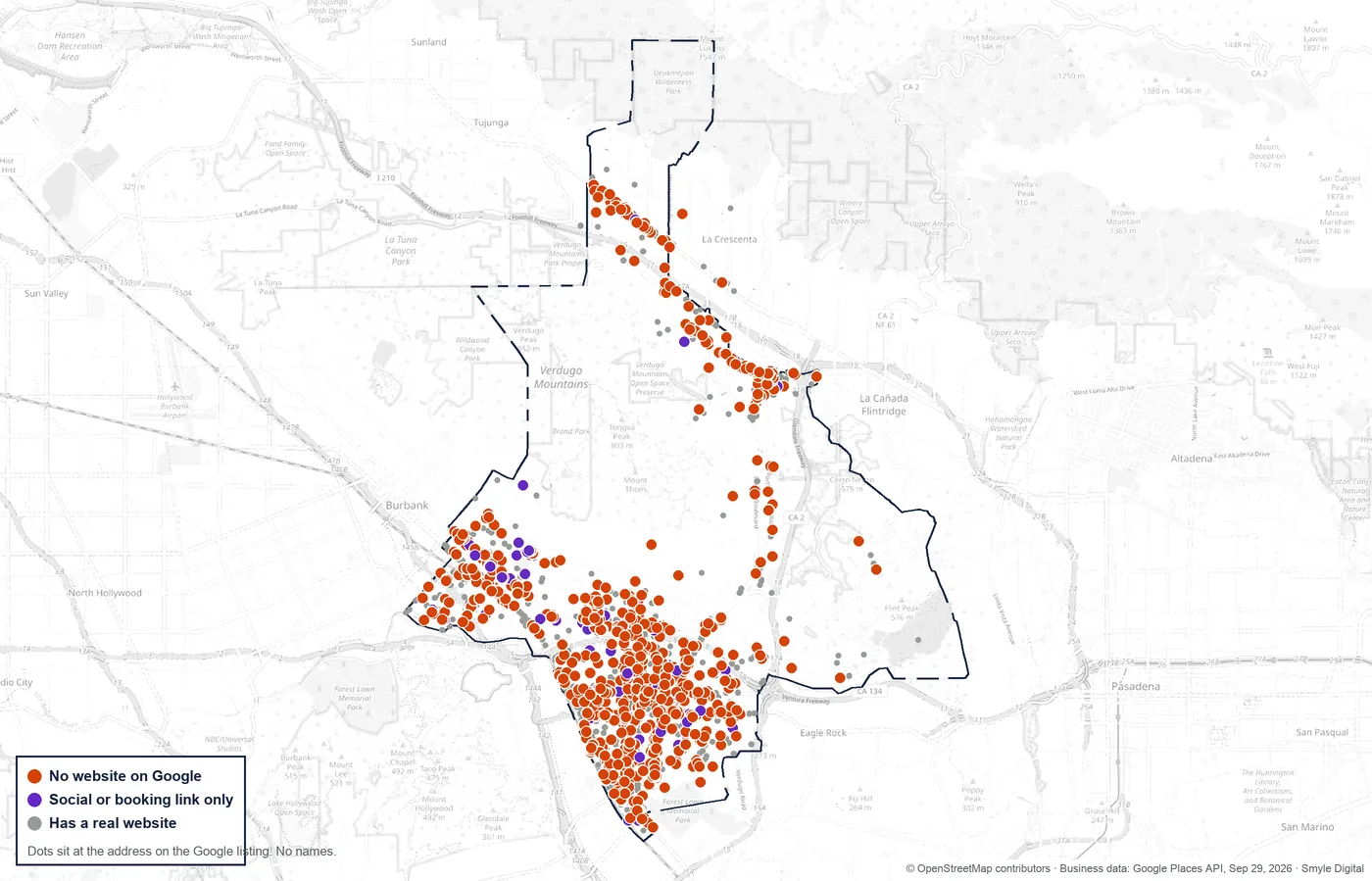 Map of Glendale with a dot for every business in the study at its Google address: orange for no website on the listing, purple for a social or booking link only, gray for a real website.